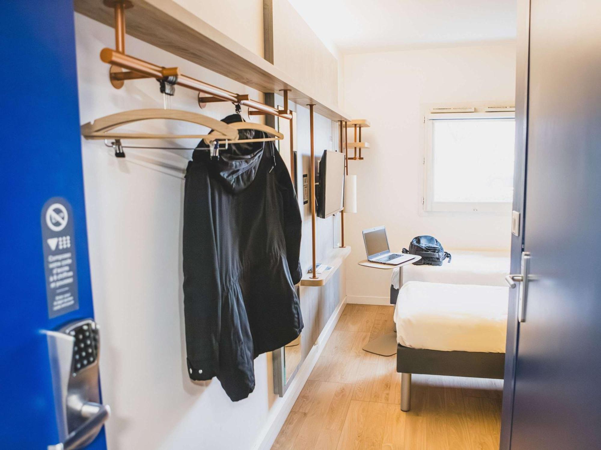 Ibis Budget Dijon Saint Apollinaire Exterior foto